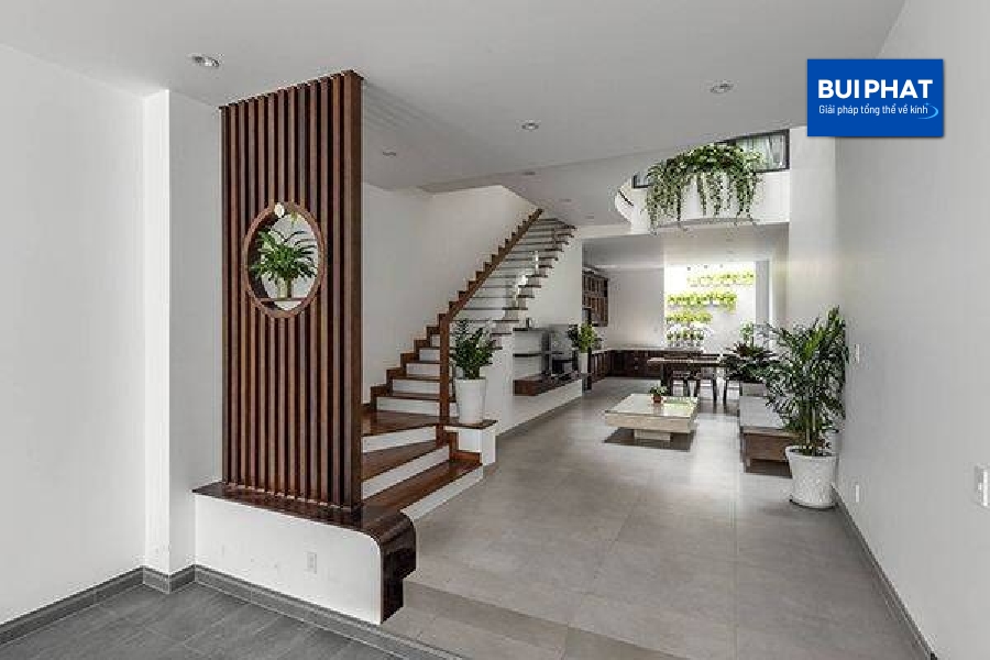 Mẫu cầu thang dọc nhà
