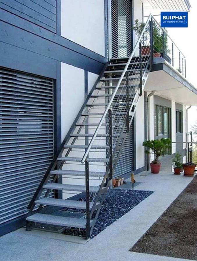 Mẫu cầu thang ngoài trời