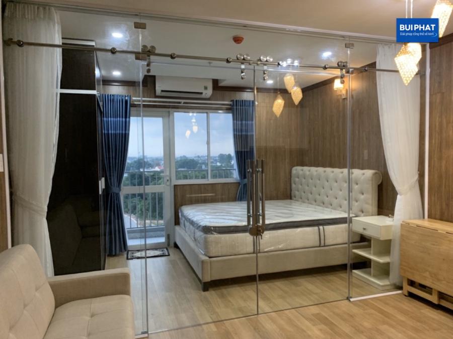 Cửa lùa kính ray treo 2 cánh