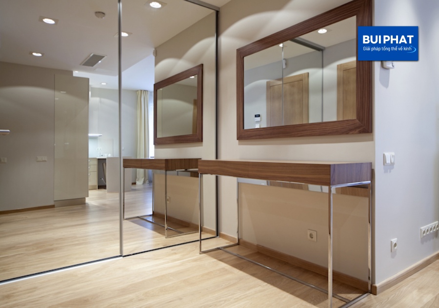 gương trang trí dán tường