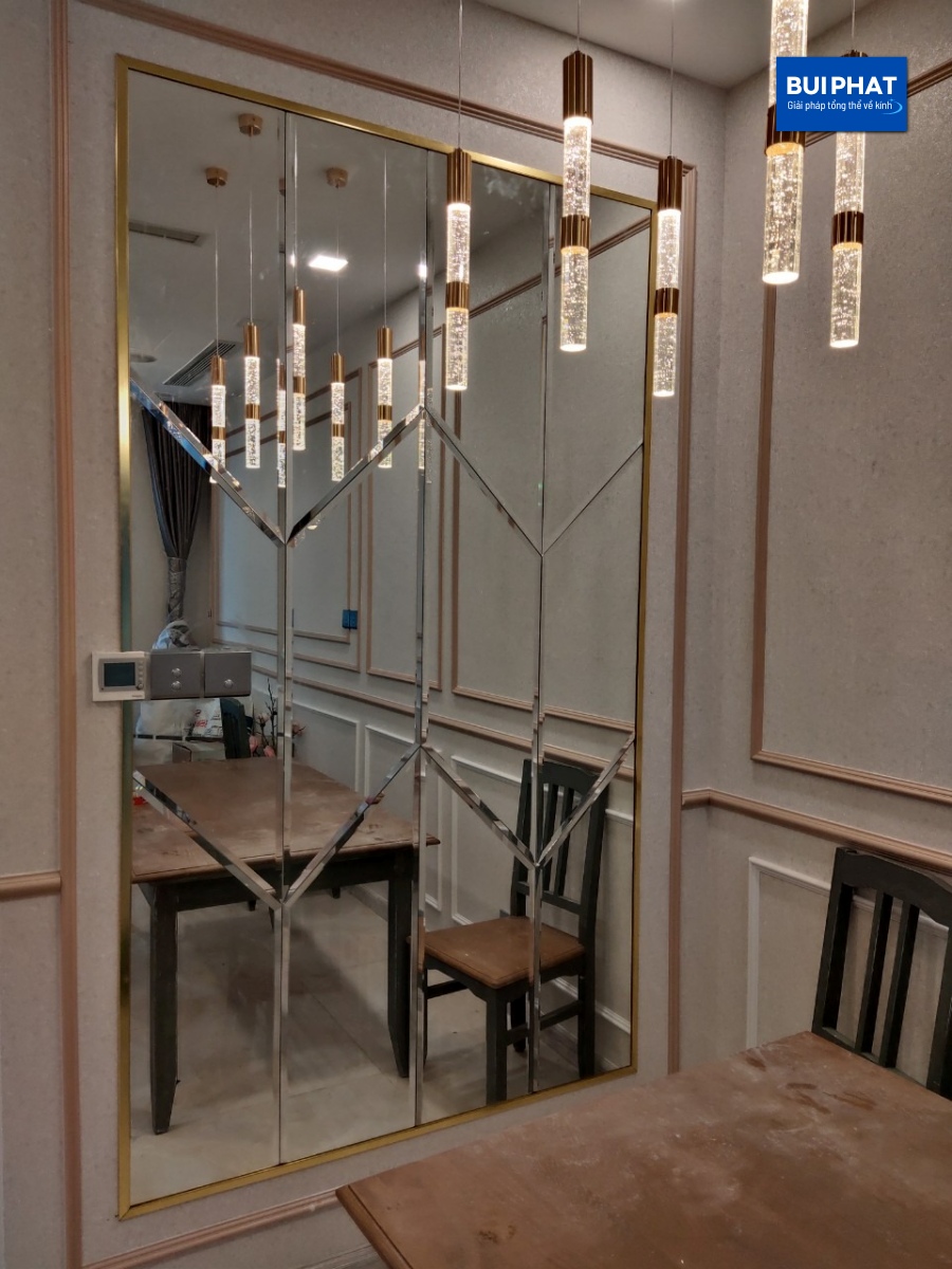 gương ghép dán tường