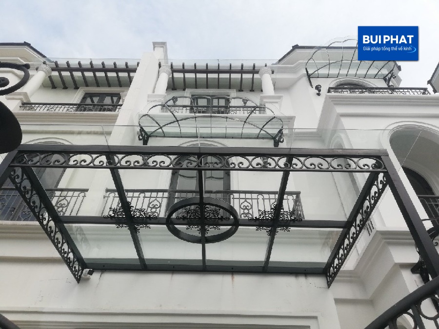 Thiết kế mái kính cường lực